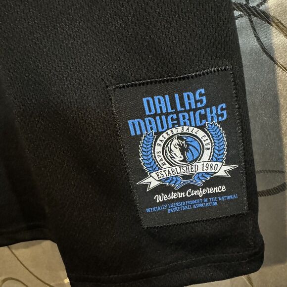 Dallas Mavericks NBA Basketball Club Jersey Black XL Sleeveless Embroidered Logo - Picture 3 of 8